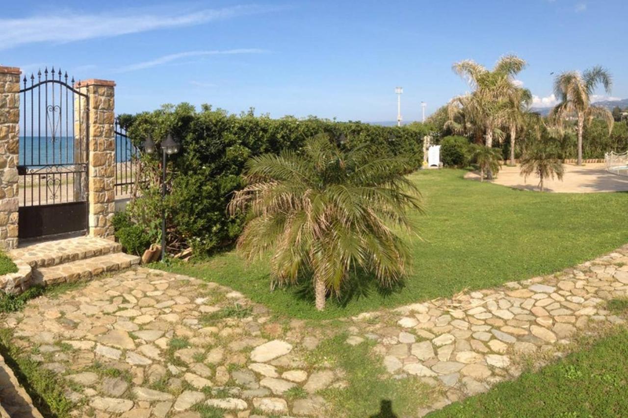 Il Geranio - Resort & Suites Acquedolci Εξωτερικό φωτογραφία